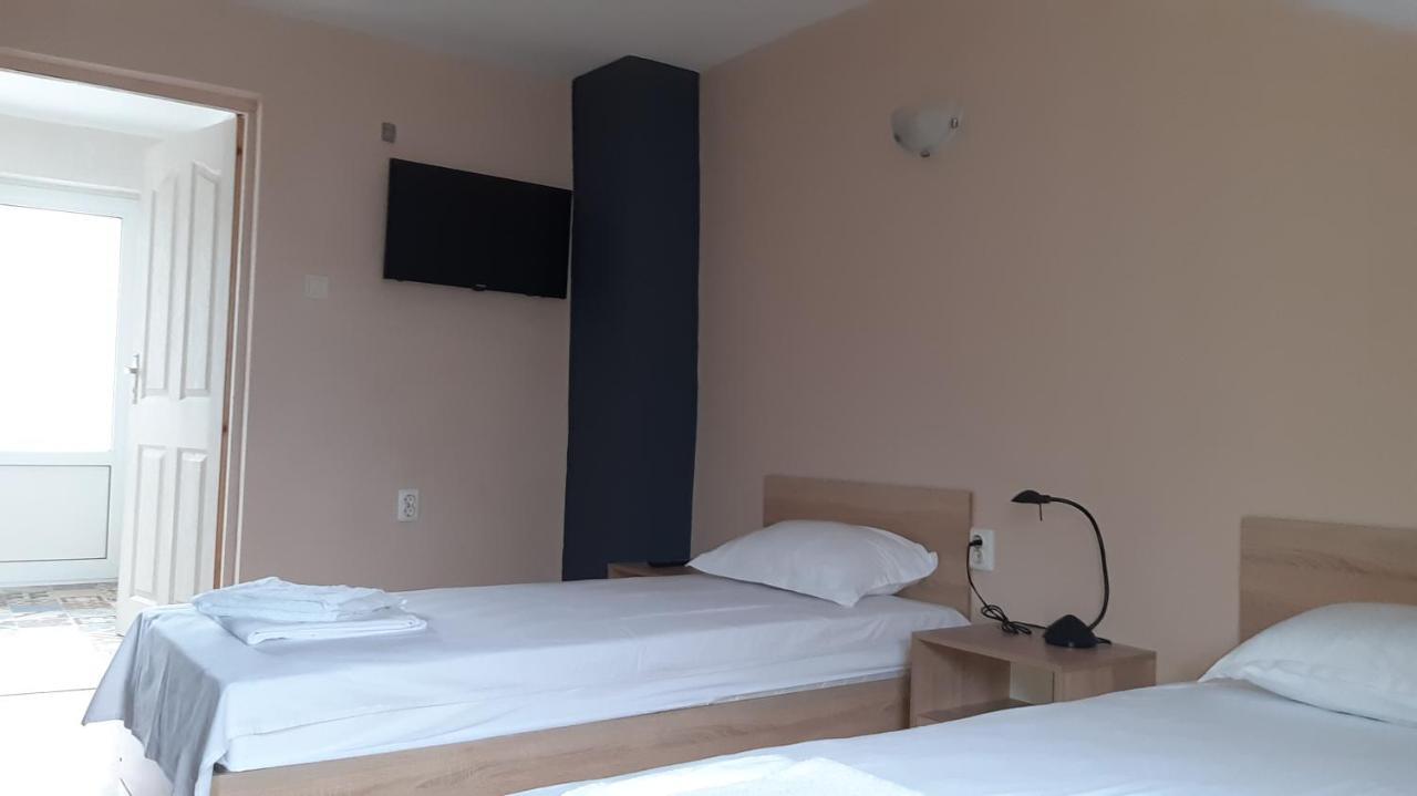 White House Silistra Hotel ภายนอก รูปภาพ